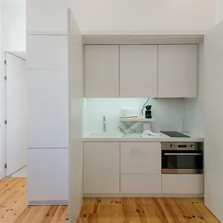 Apartment Joivy Modern Near Street Lisbon